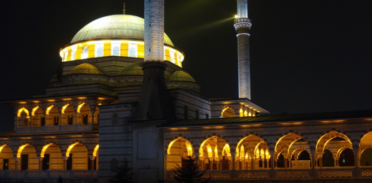 Lâleli Camii ve Lâleli Baba